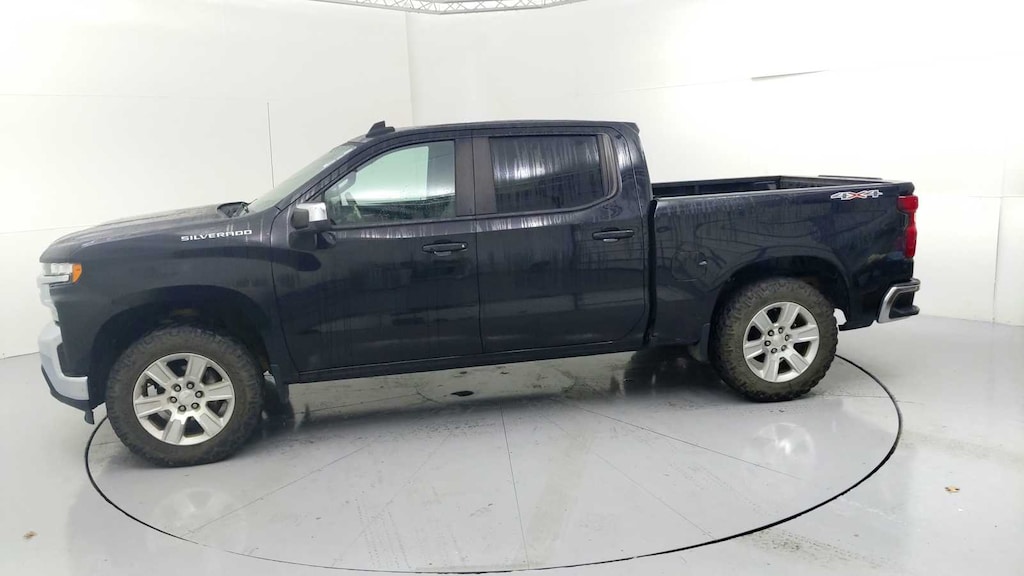Used 2020 Chevrolet Silverado 1500 LT Truck Crew Cab