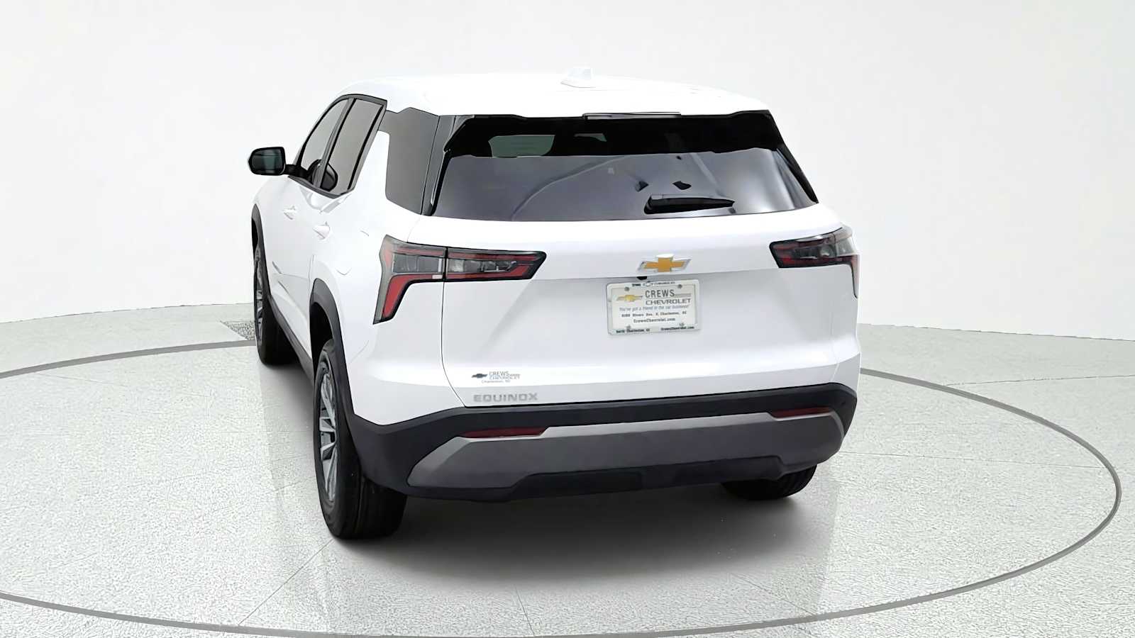 2027 Chevrolet Equinox LT - Photo 7
