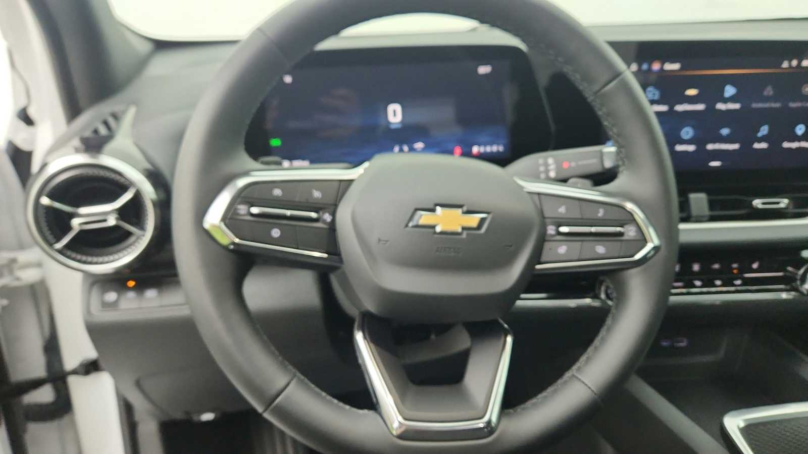 2027 Chevrolet Equinox LT - Photo 15