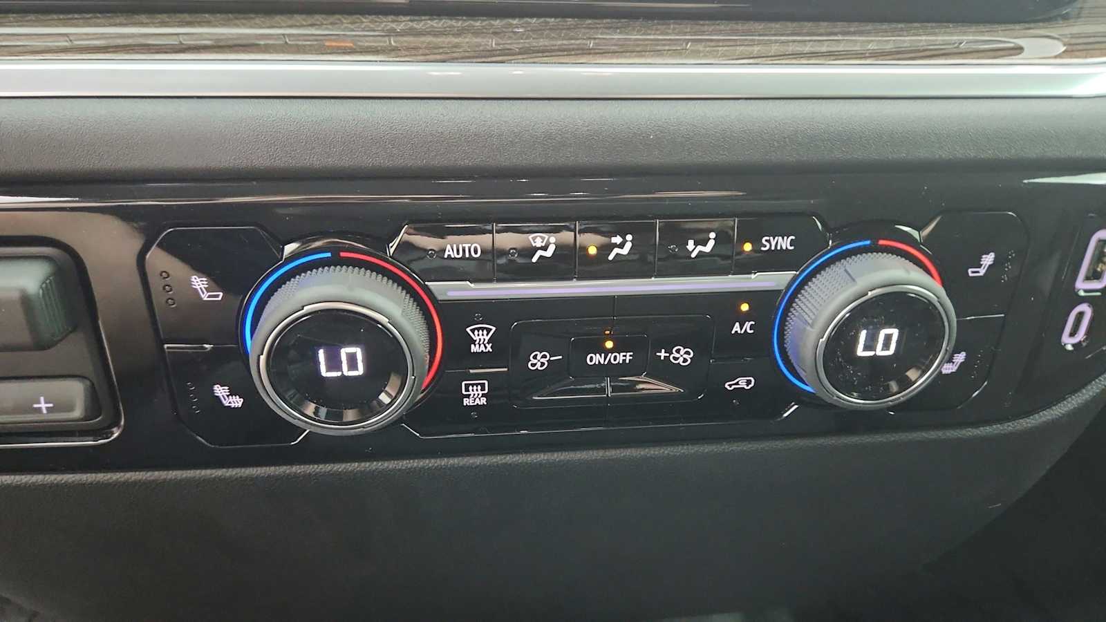 2026 Chevrolet Silverado 1500 RST - Photo 18