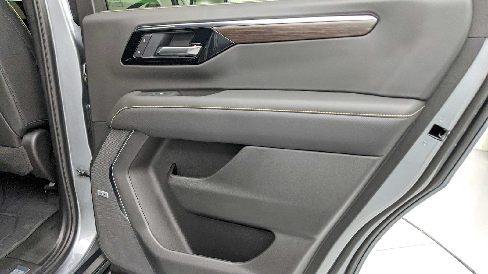 2026 Chevrolet Tahoe Premier - Photo 33