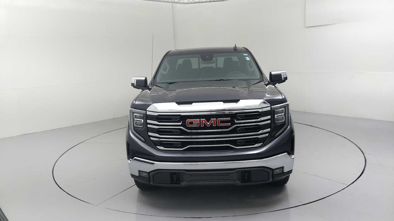 2022 Gmc Sierra 1500 SLT photo 2