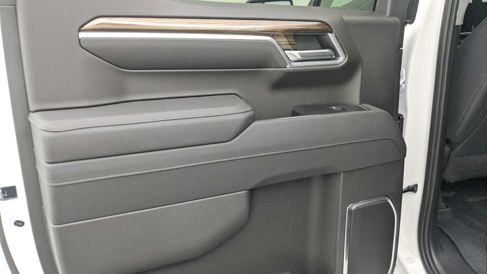 2026 Chevrolet Silverado 1500 LT - Photo 25