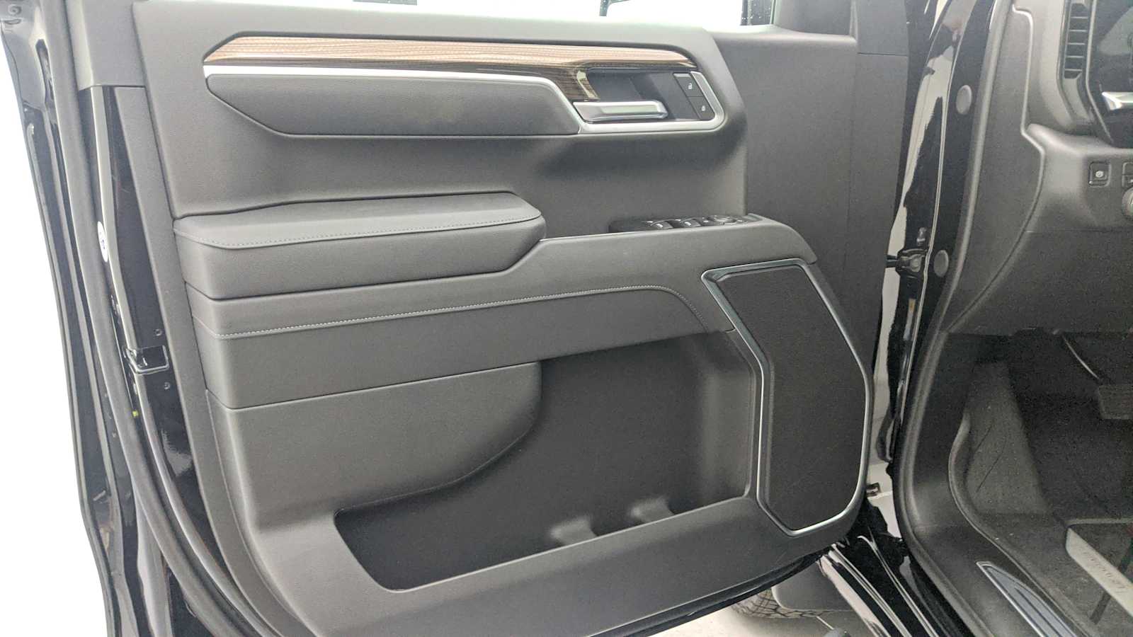 2026 Chevrolet Silverado 1500 RST - Photo 22