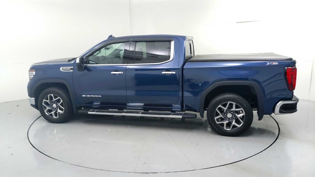 Used 2023 GMC Sierra 1500 SLT Truck Crew Cab
