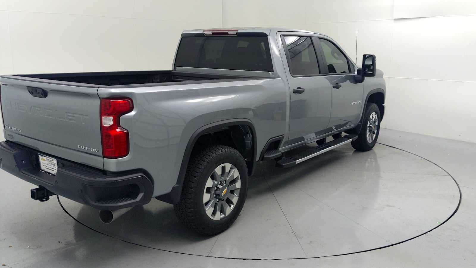 2026 Chevrolet Silverado 2500 HD Custom - Photo 10
