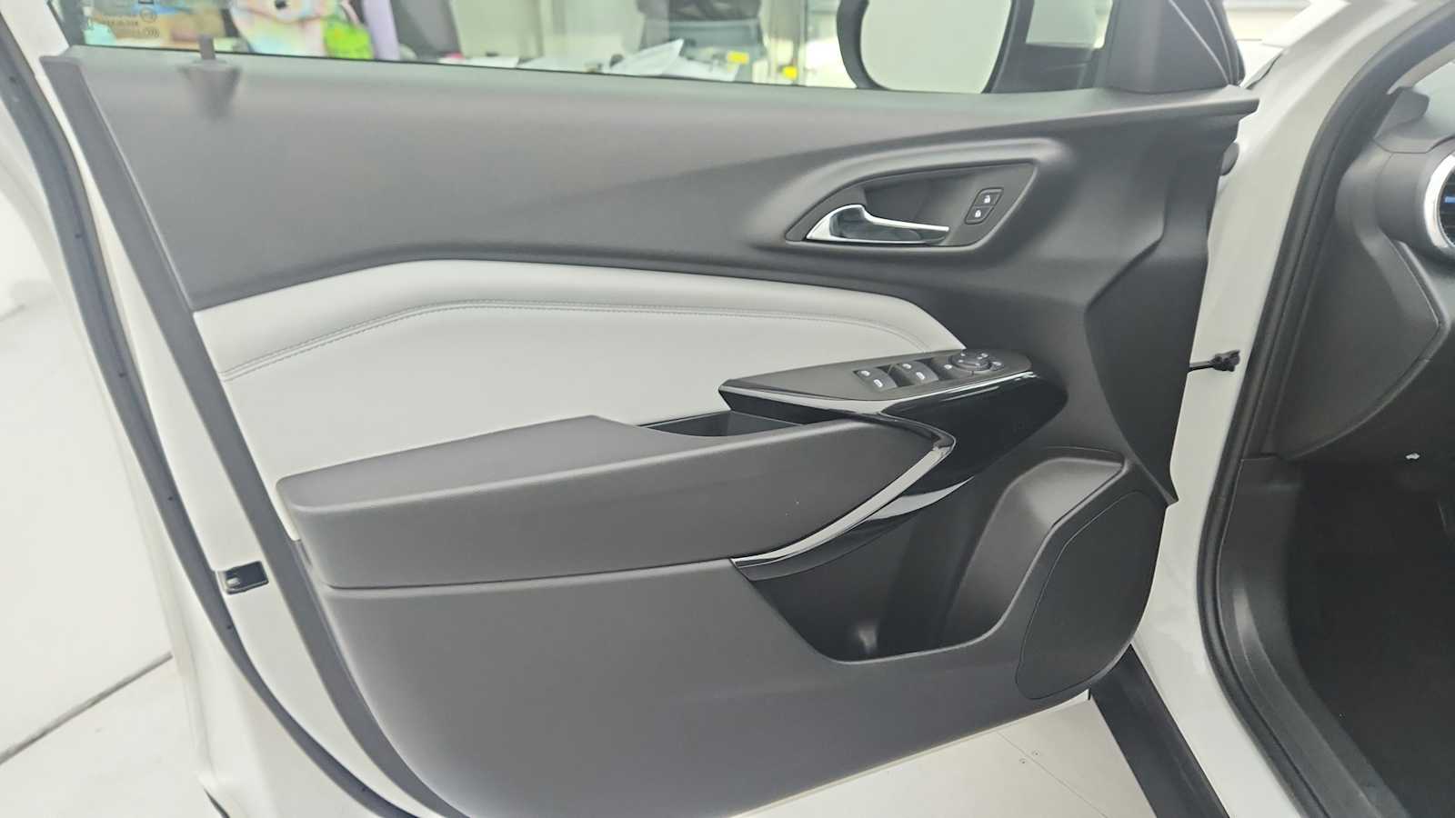 2026 Chevrolet Trax LT - Photo 21