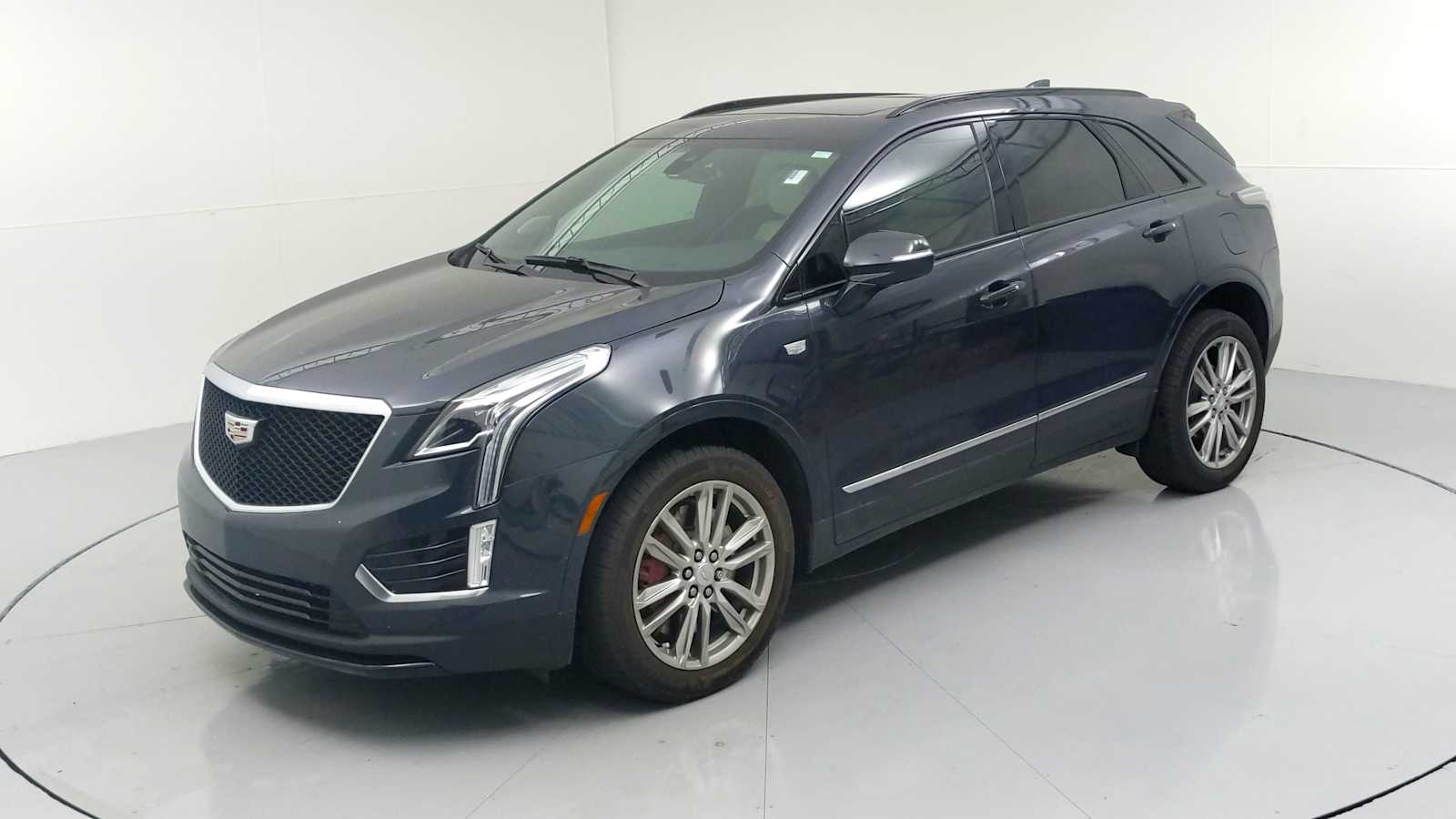 2023 Cadillac XT5 Sport photo 4