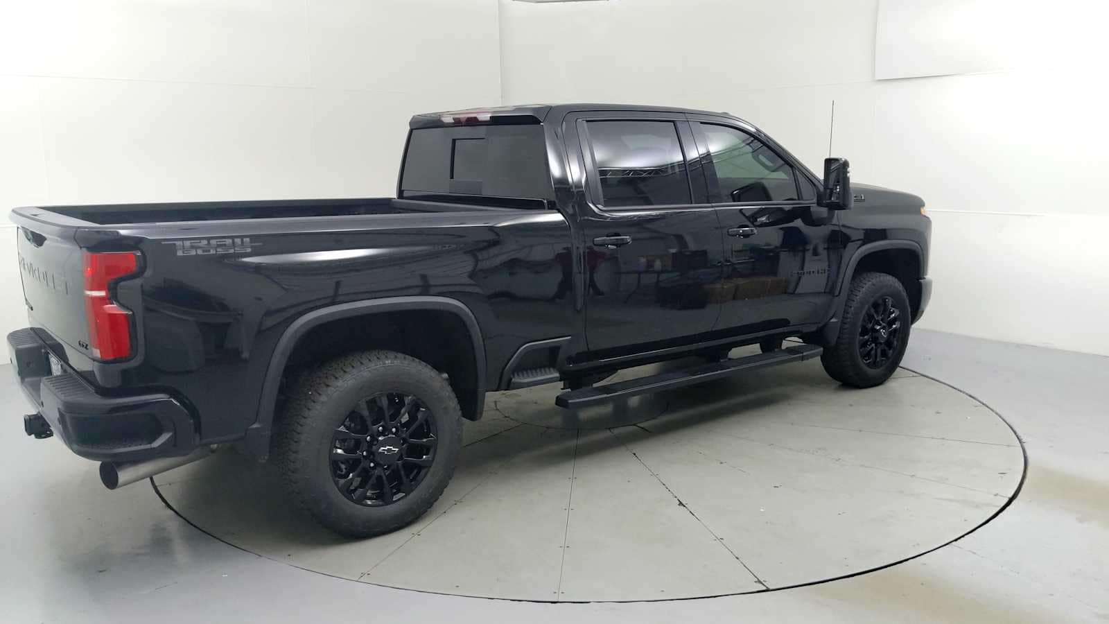 2026 Chevrolet Silverado 2500 HD LTZ - Photo 10