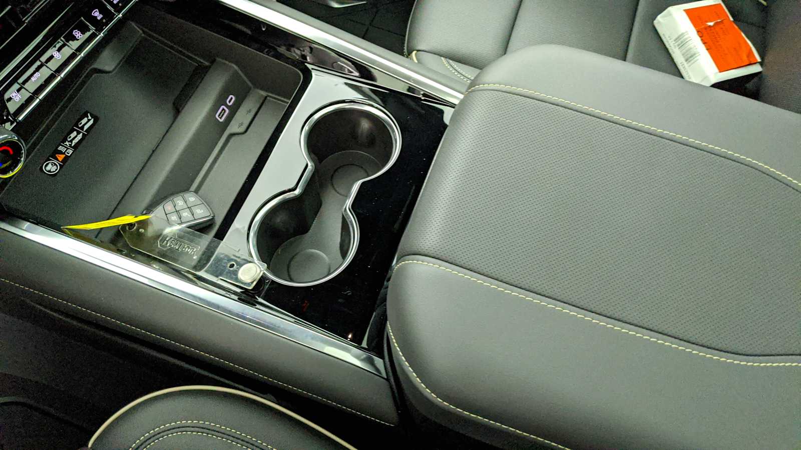 2026 Chevrolet Tahoe Premier - Photo 19