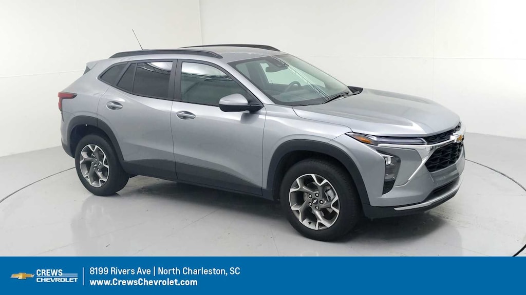 Used 2025 Chevrolet Trax LT SUV