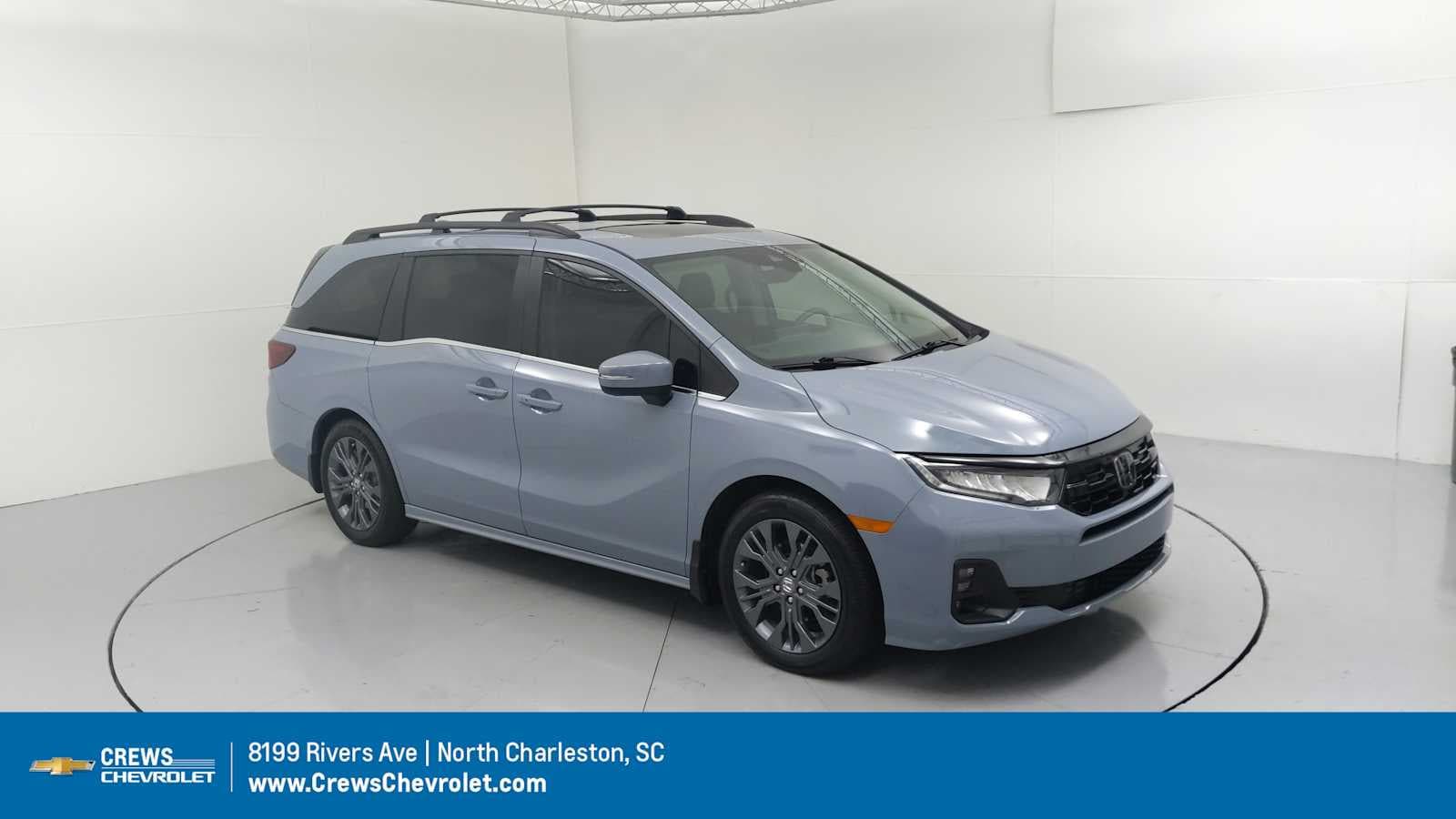 2025 Honda Odyssey Touring's photo