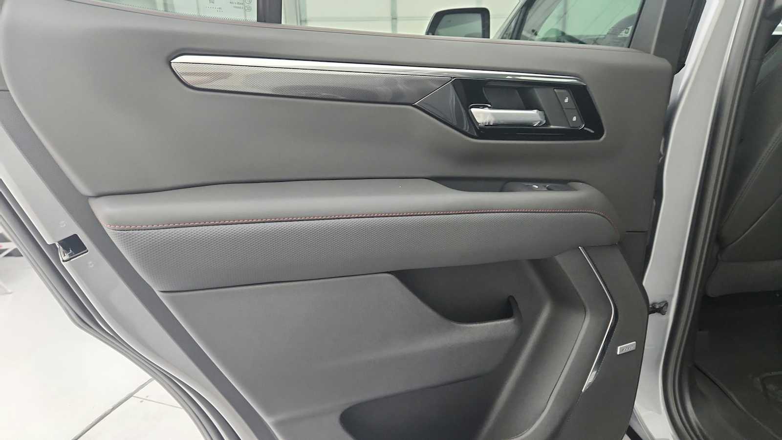 2026 Chevrolet Tahoe RST - Photo 24