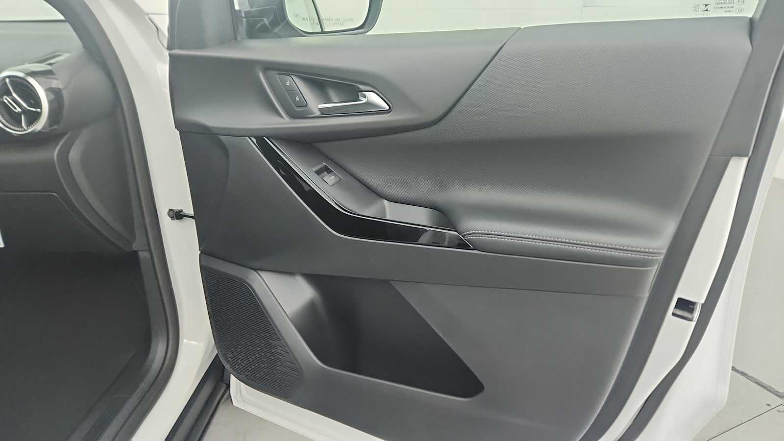 2027 Chevrolet Equinox LT - Photo 26