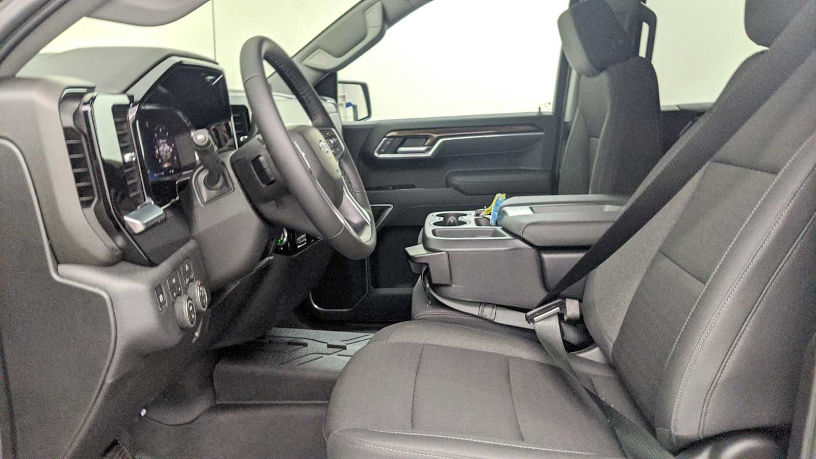 2026 Chevrolet Silverado 1500 RST - Photo 14
