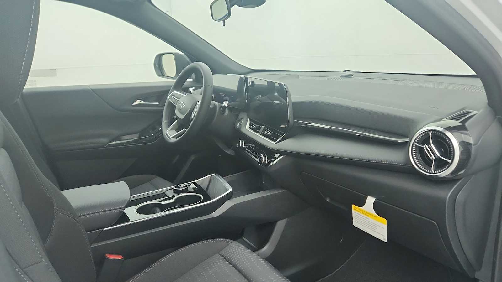 2027 Chevrolet Equinox LT - Photo 24