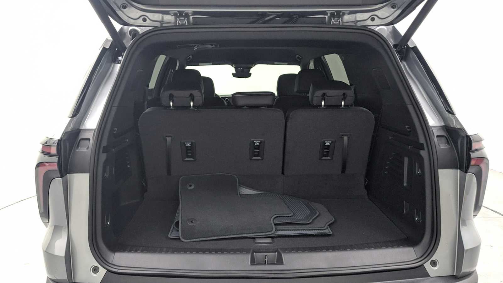 2026 Chevrolet Traverse LT - Photo 26