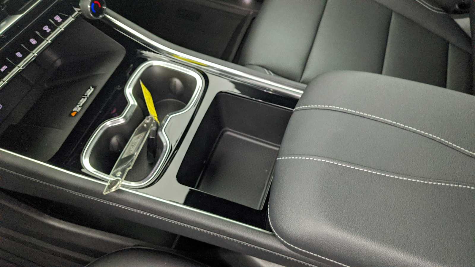 2026 Chevrolet Traverse LT - Photo 17