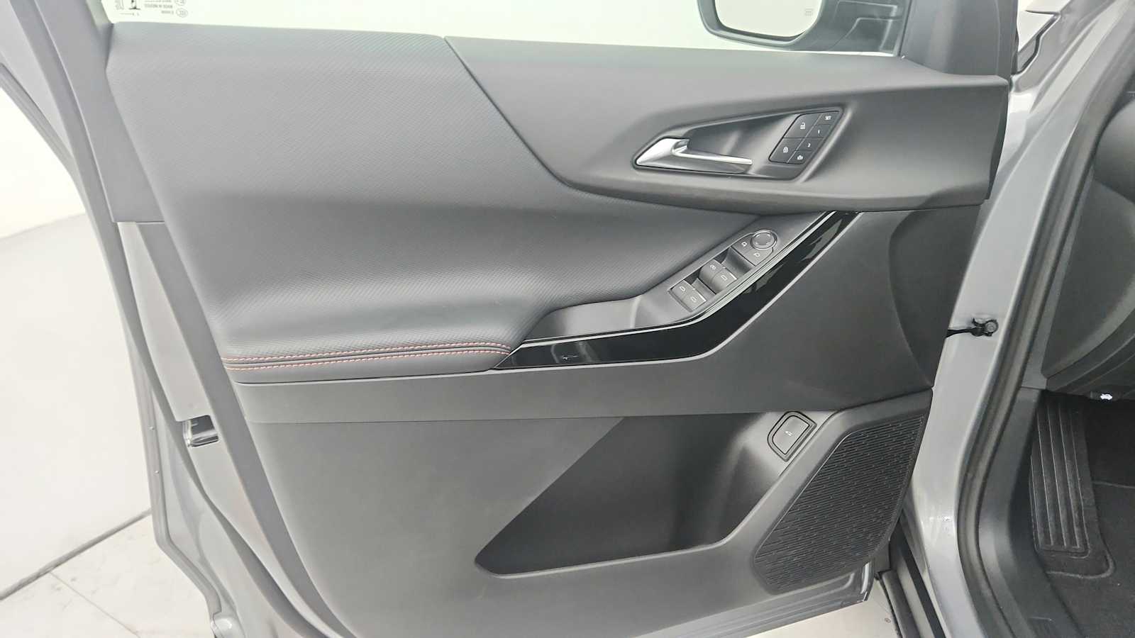 2027 Chevrolet Equinox RS - Photo 22