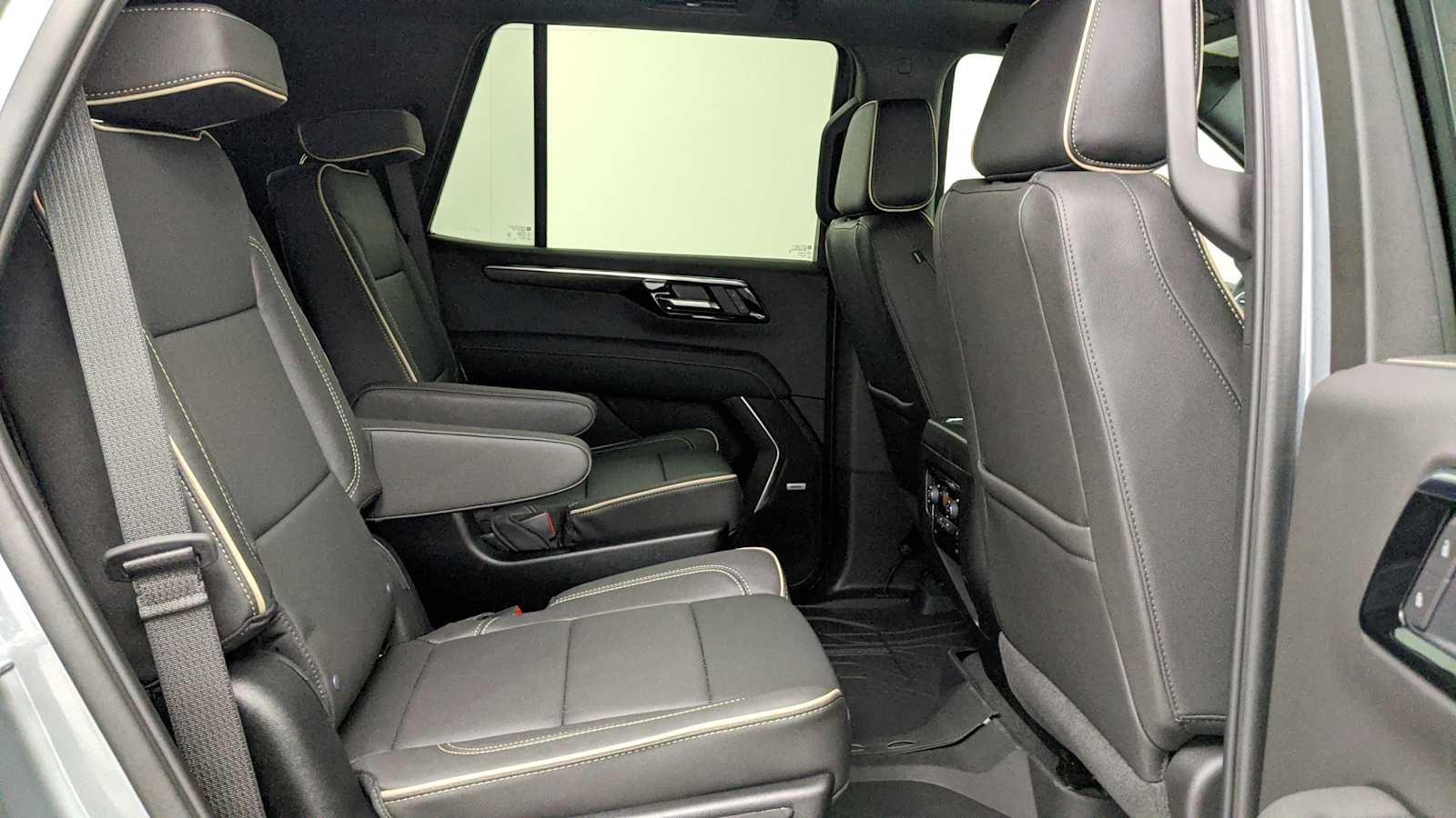 2026 Chevrolet Tahoe Premier - Photo 32