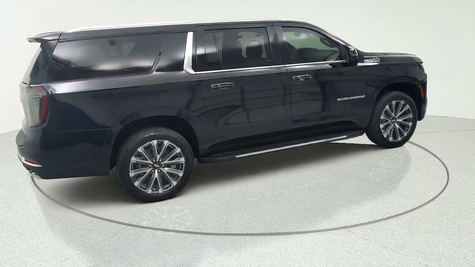 2026 Chevrolet Suburban High Country - Photo 9