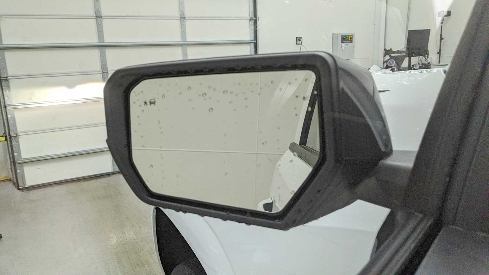 2025 Chevrolet Colorado LT - Photo 15