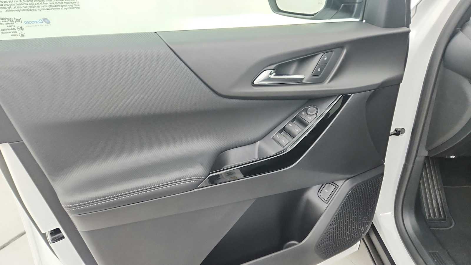 2027 Chevrolet Equinox LT - Photo 20