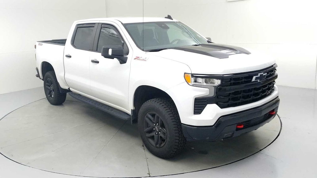 Used 2022 Chevrolet Silverado 1500 LT Trail Boss Truck Crew Cab