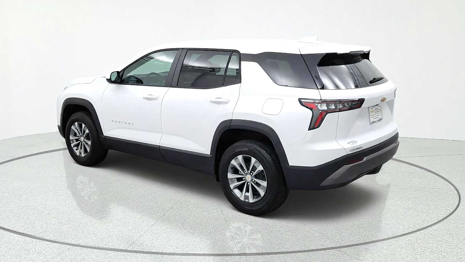 2027 Chevrolet Equinox LT - Photo 6