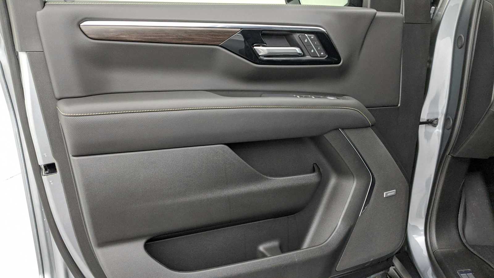 2026 Chevrolet Tahoe Premier - Photo 22