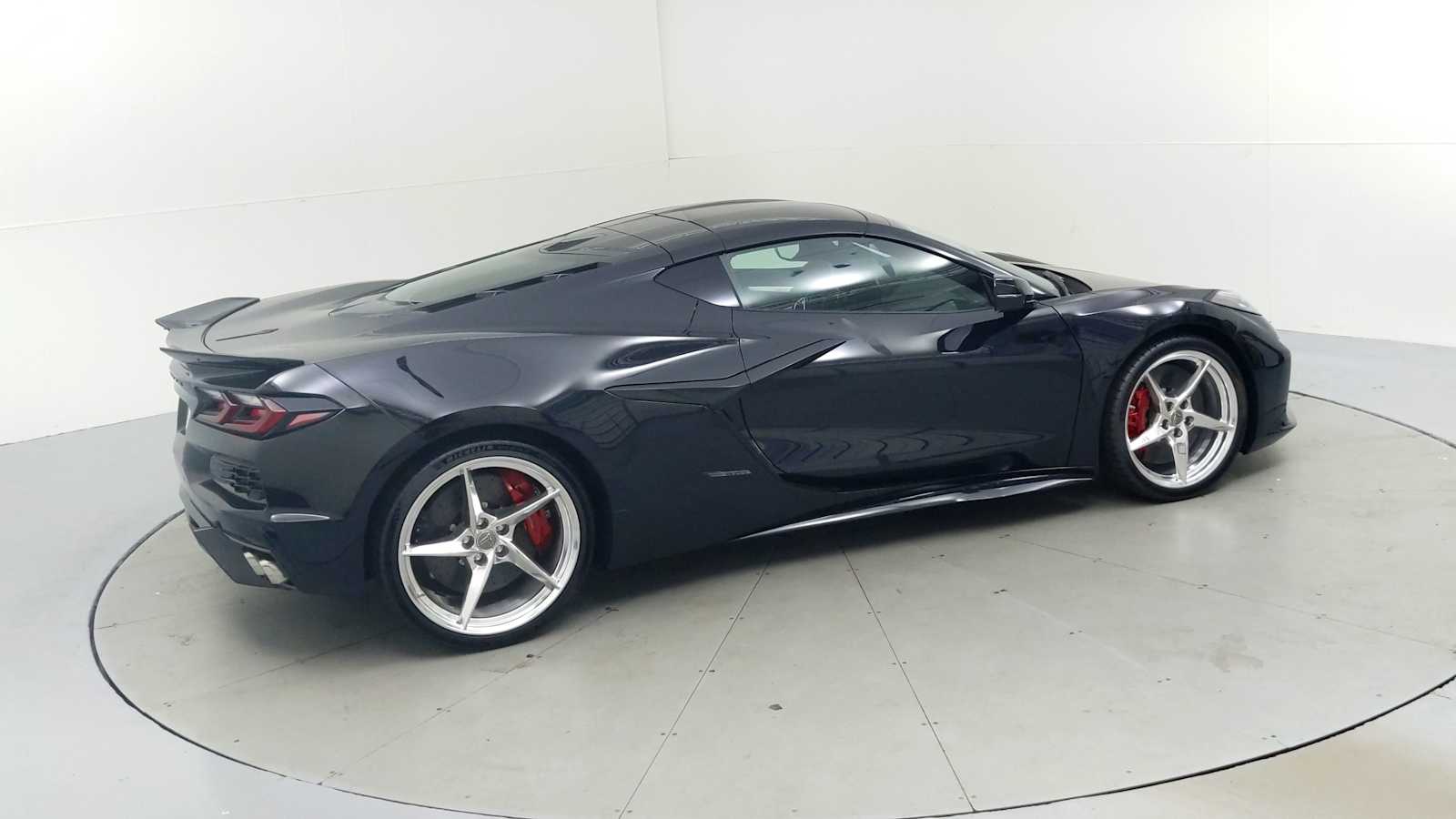 2025 Chevrolet Corvette 2LZ - Photo 11