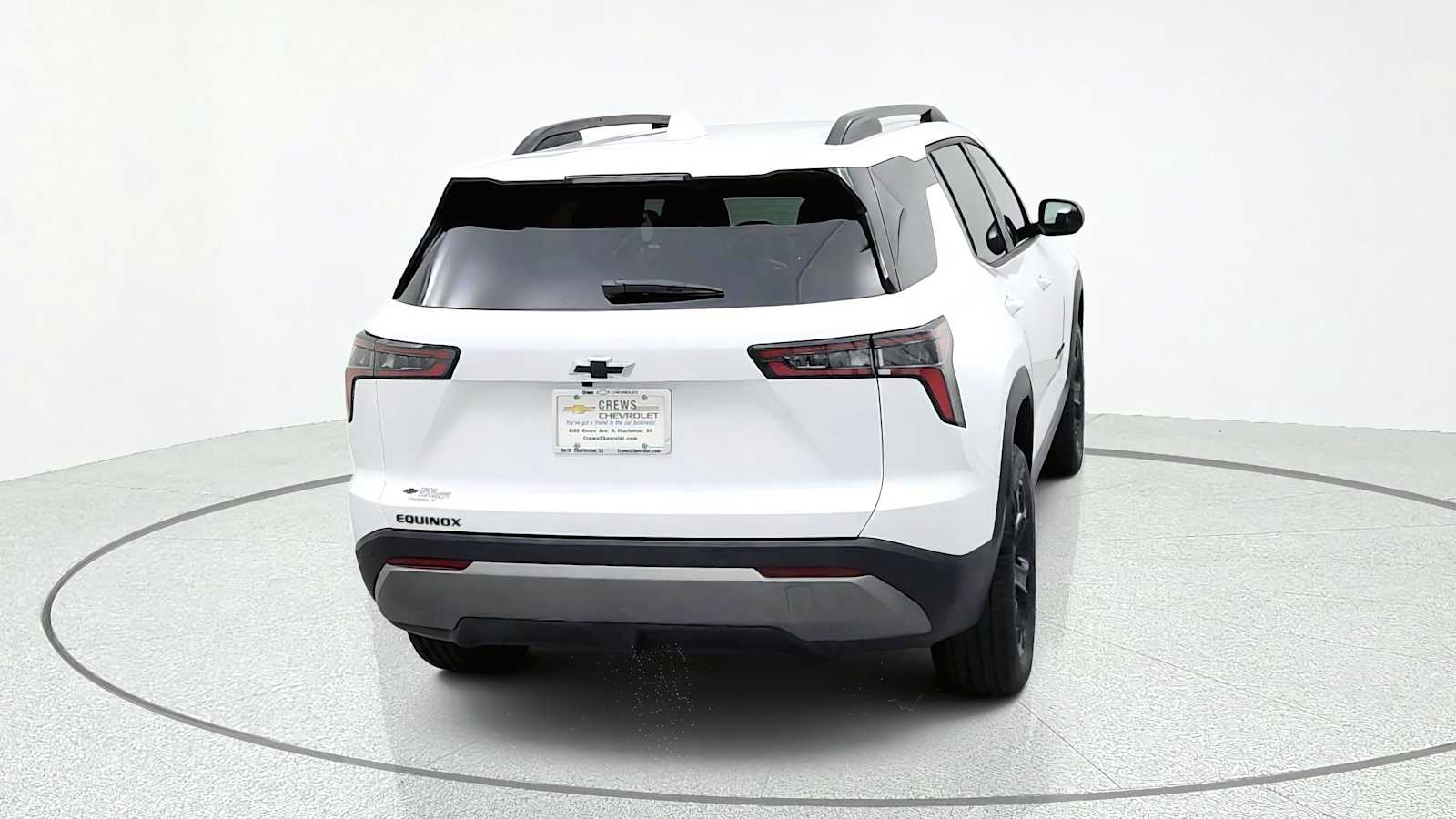 2027 Chevrolet Equinox LT - Photo 8