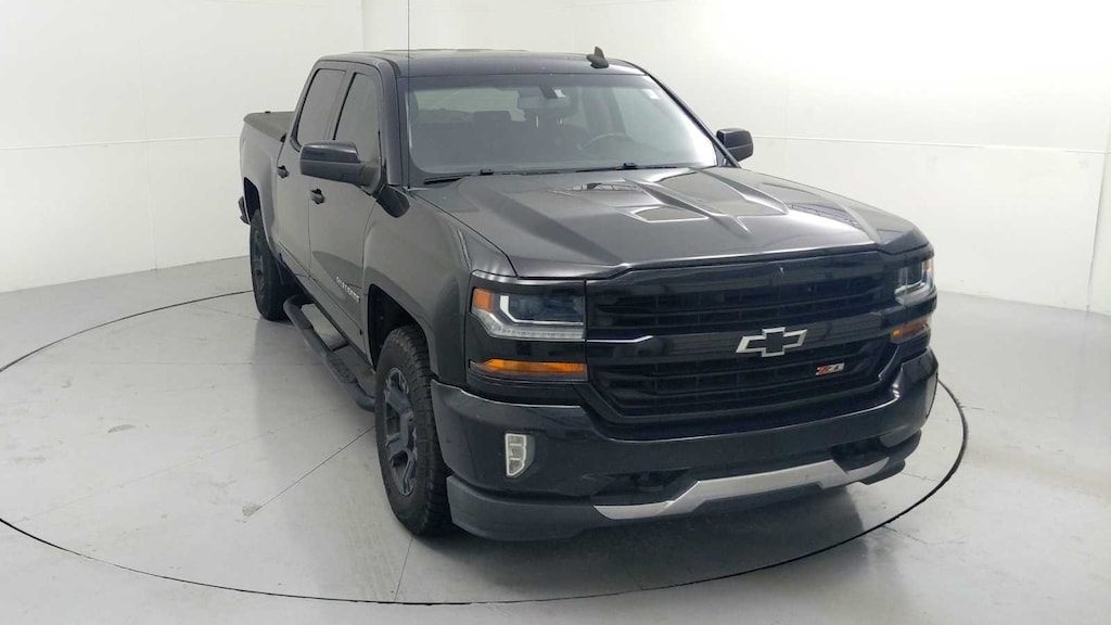 Used 2018 Chevrolet Silverado 1500 LT Truck Crew Cab
