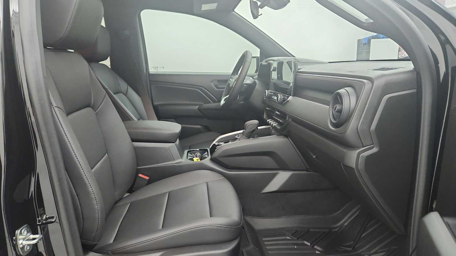 2026 Chevrolet Colorado Trail Boss - Photo 26