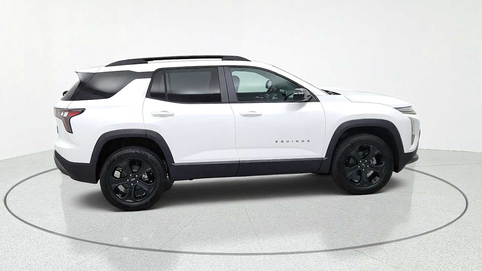 2027 Chevrolet Equinox LT - Photo 10