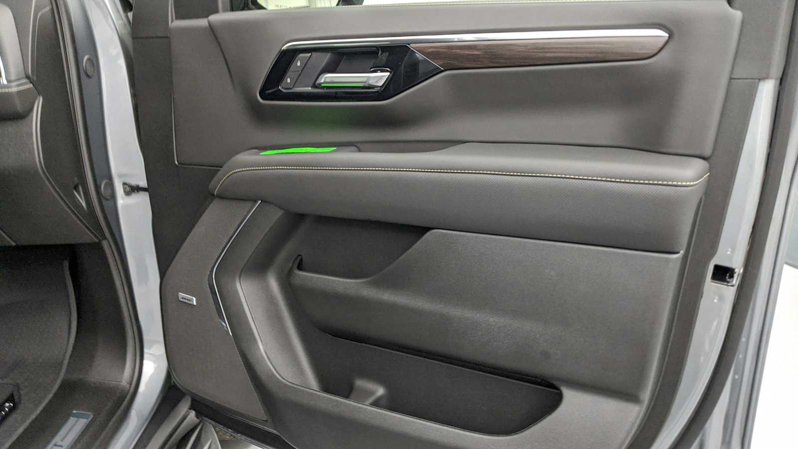 2026 Chevrolet Tahoe Premier - Photo 29