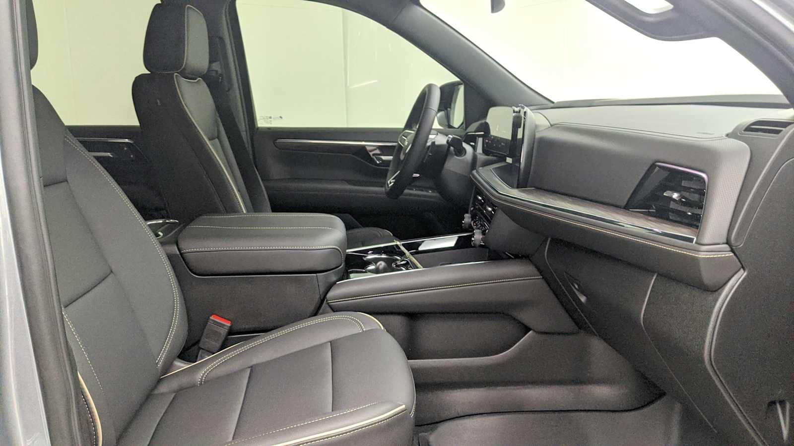 2026 Chevrolet Tahoe Premier - Photo 30