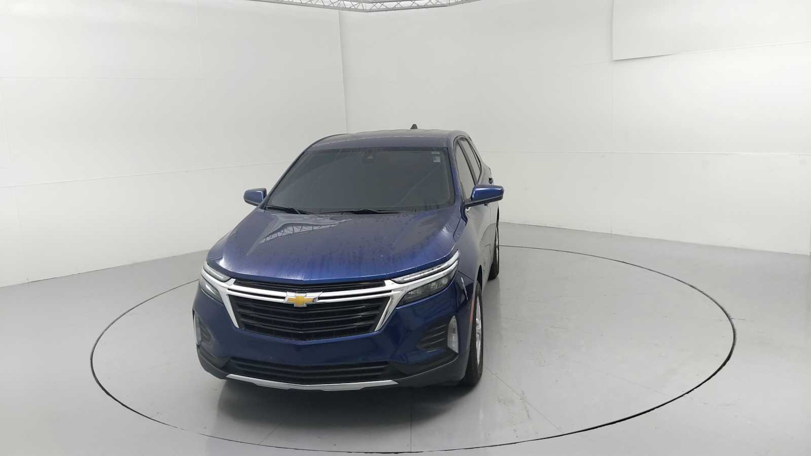 2023 Chevrolet Equinox LT photo 3