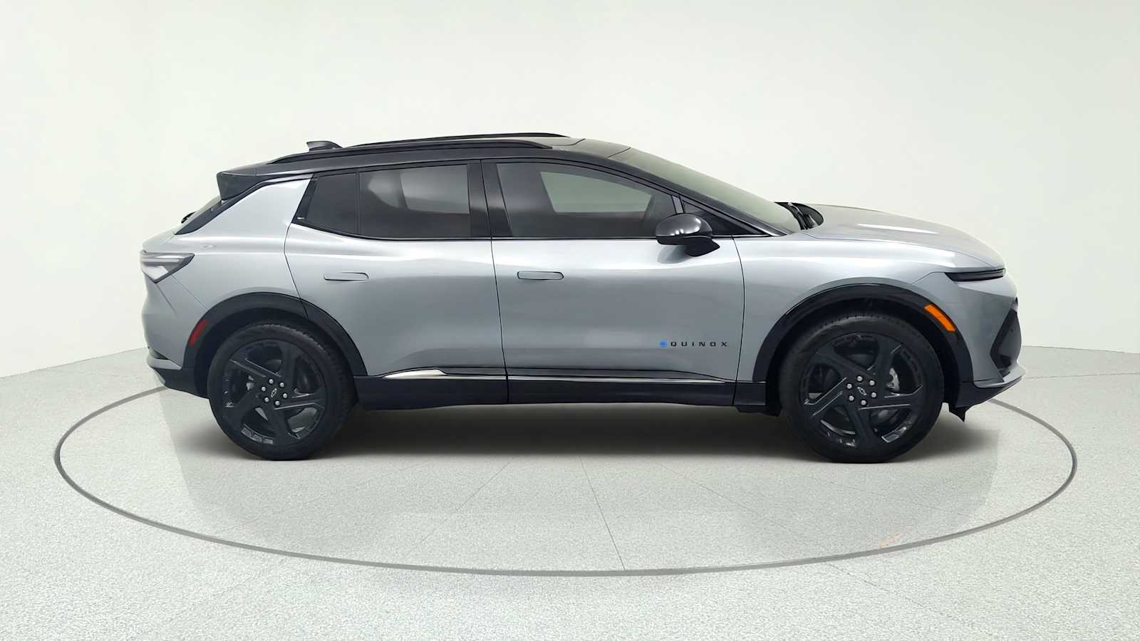 2026 Chevrolet Equinox EV RS - Photo 10