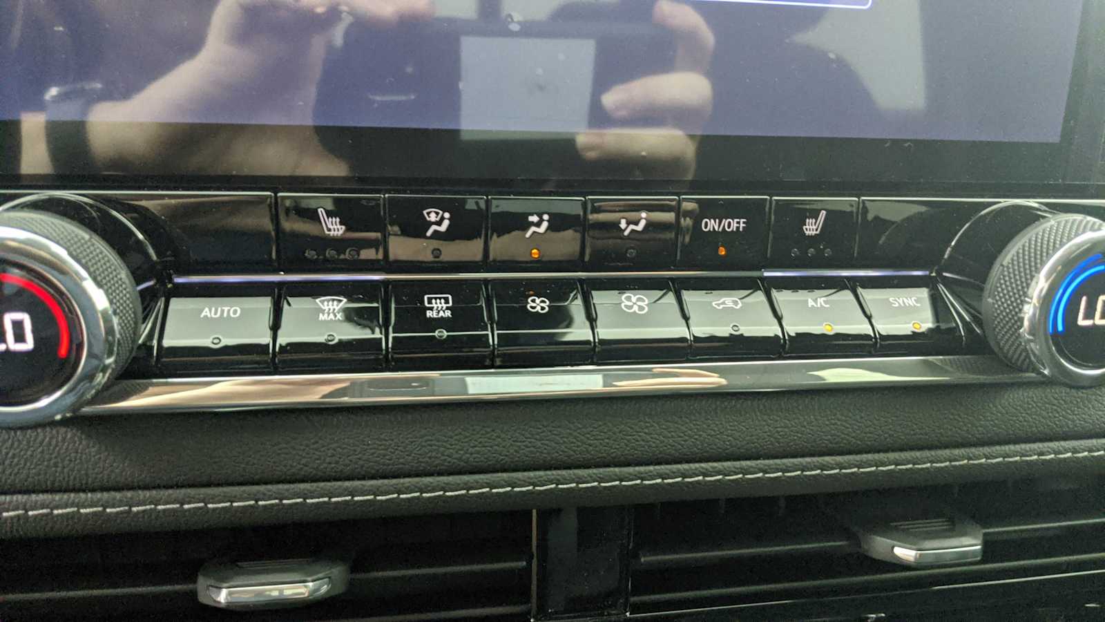 2026 Chevrolet Colorado LT - Photo 19