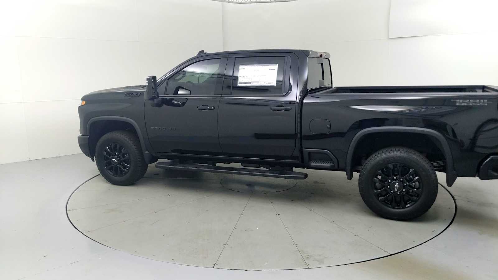 2026 Chevrolet Silverado 2500 HD LTZ - Photo 6