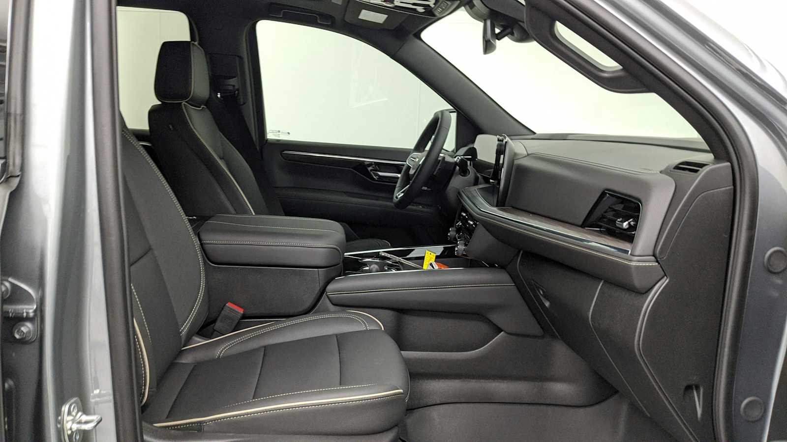 2026 Chevrolet Tahoe Premier - Photo 28