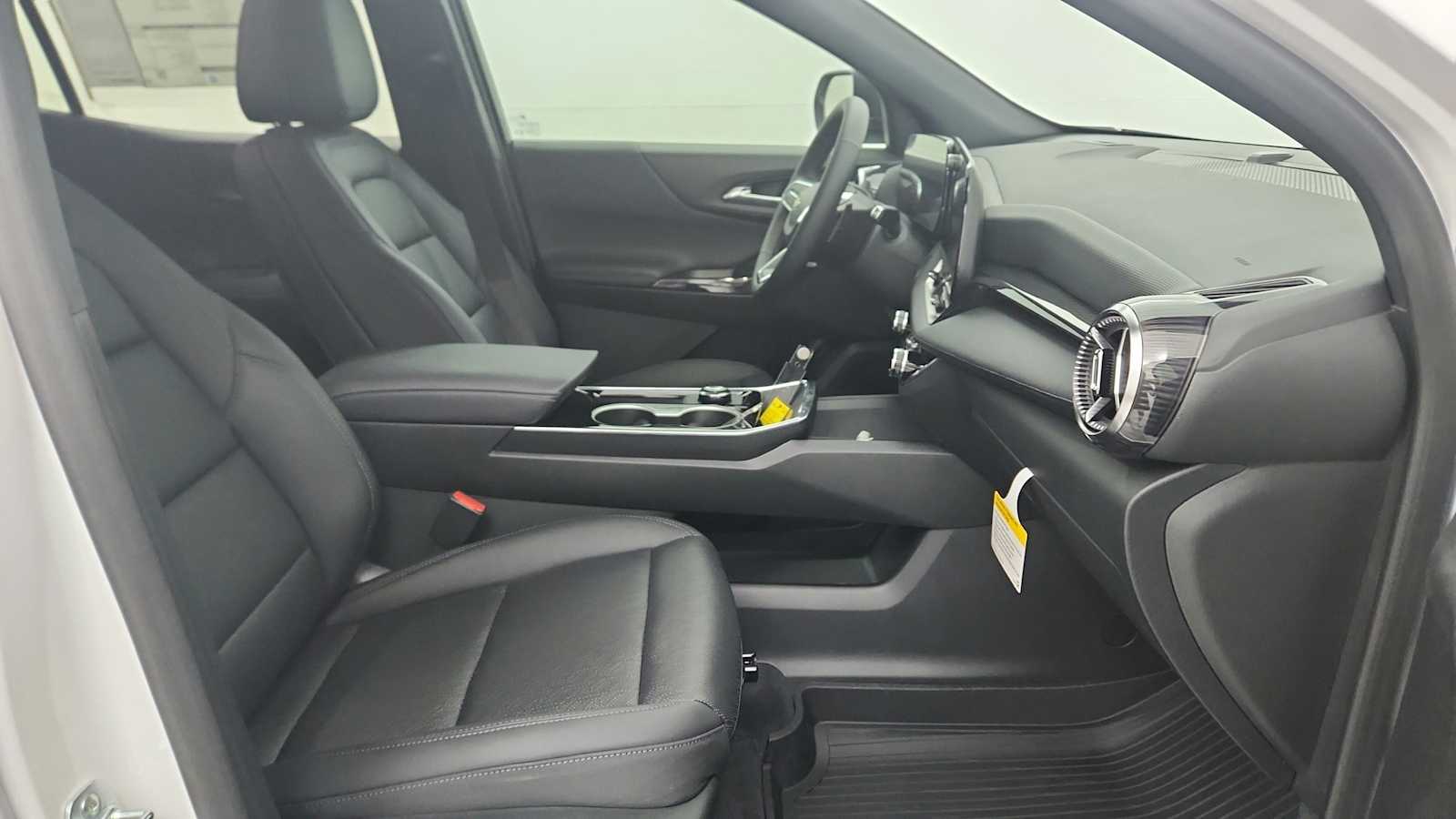 2027 Chevrolet Equinox LT - Photo 26
