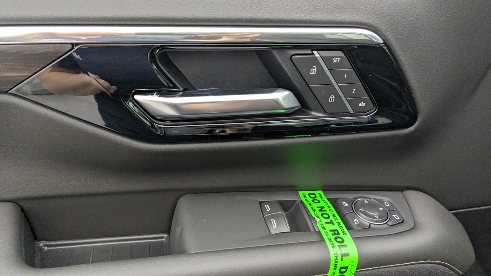 2026 Chevrolet Tahoe Premier - Photo 23