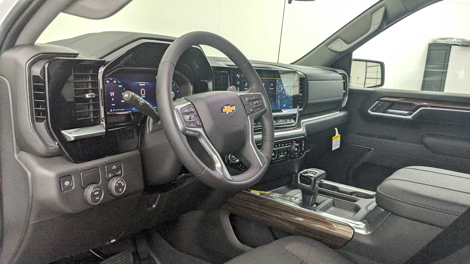 2026 Chevrolet Silverado 1500 LT - Photo 13