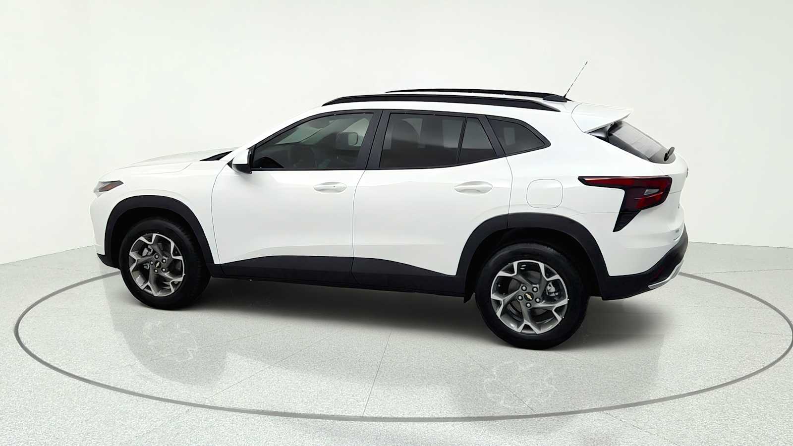 2026 Chevrolet Trax LT - Photo 6