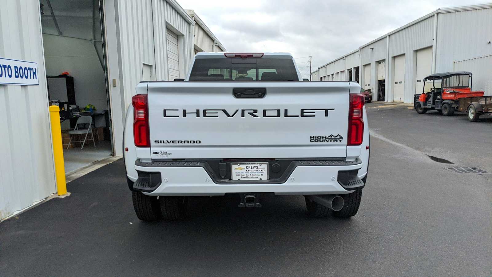 2026 Chevrolet Silverado High Country photo 4