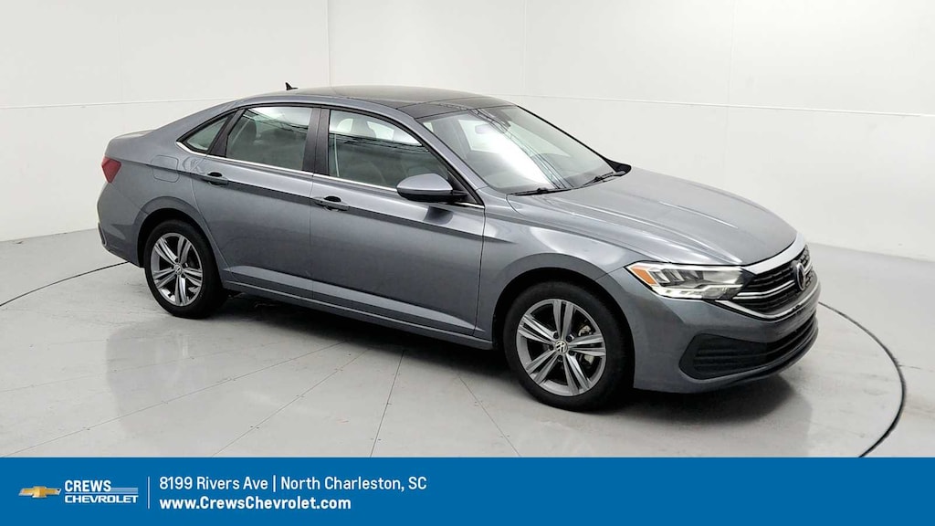 Used 2024 Volkswagen Jetta SE Sedan