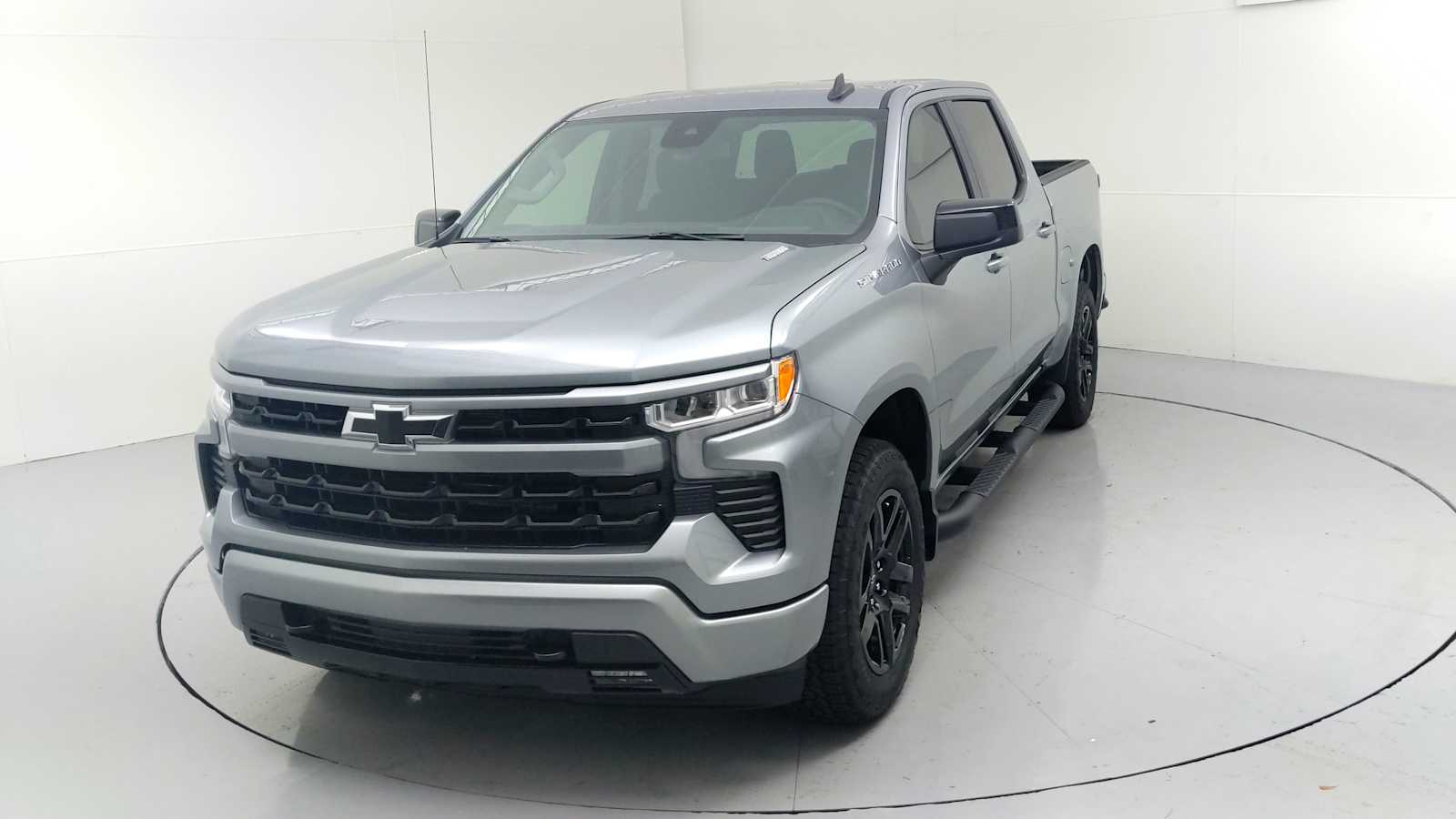 2026 Chevrolet Silverado 1500 RST photo 3