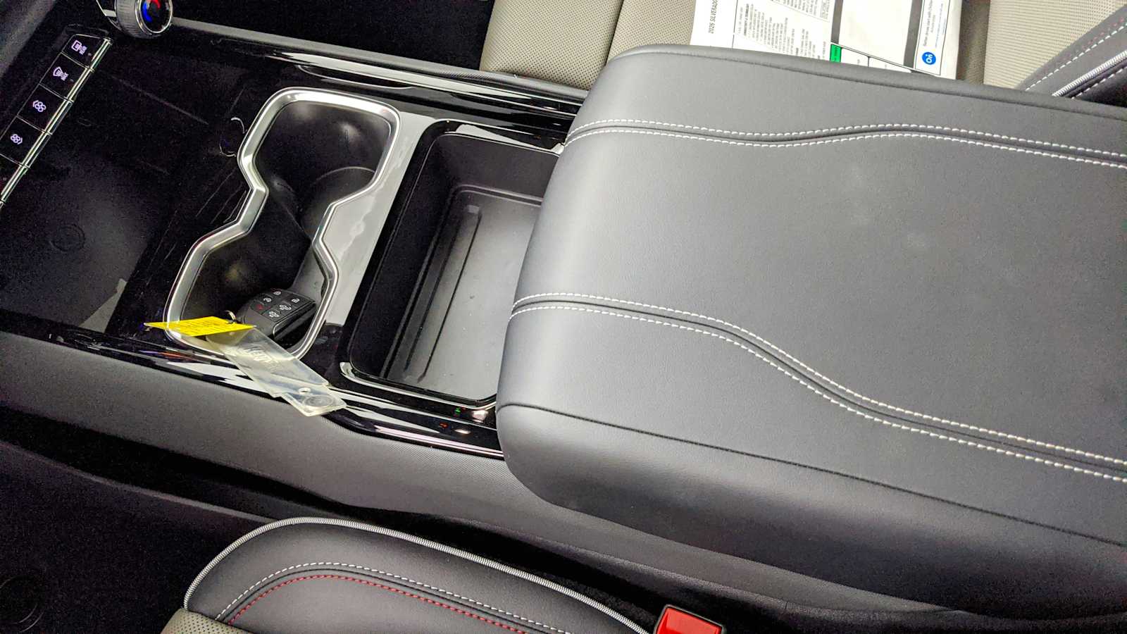 2026 Chevrolet Silverado EV Trail Boss - Photo 18